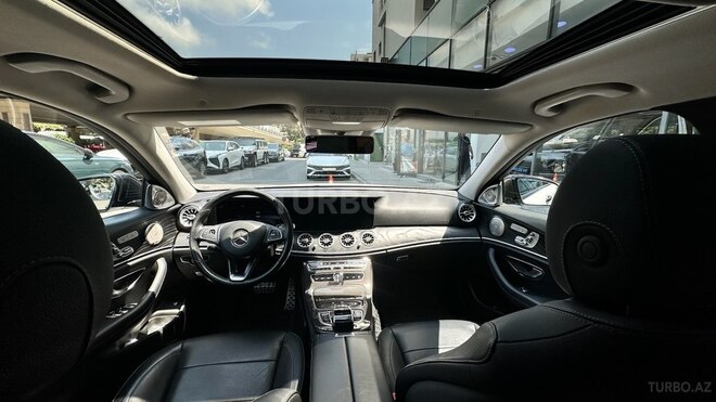 Mercedes E 200 d-9
