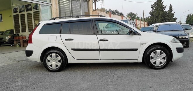 Renault Megane-6