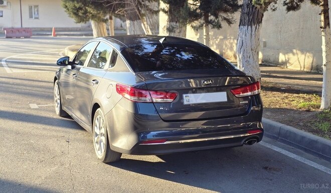 Kia K5-7