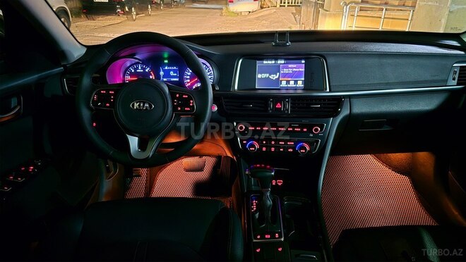 Kia K5-12