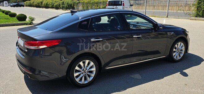 Kia K5-6