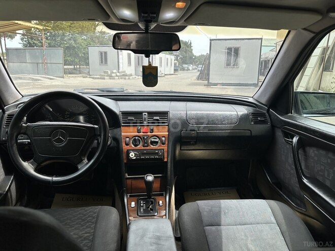 Mercedes C 180 1997, 321,387 km - 1.8 l - Bakı