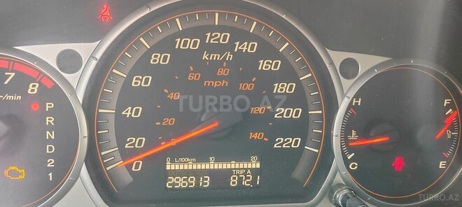 Honda CR-V-8