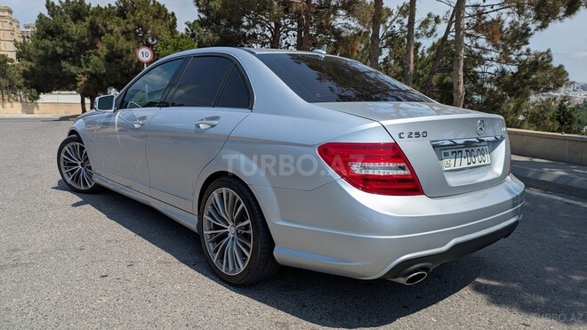 Mercedes C 250 2011, 250,000 km - 1.8 l - Bakı