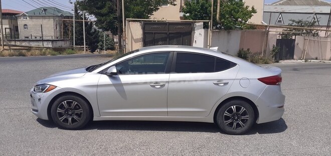 Hyundai Elantra 2017, 157,000 km - 2.0 l - Bakı