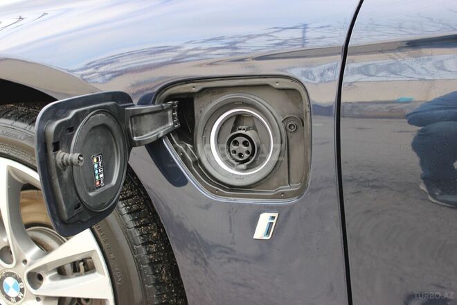 BMW 330e 2017, 125,000 km - 2.0 л - Bakı