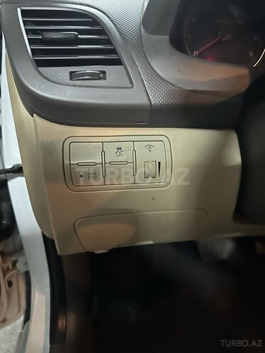 Hyundai Accent 2012, 292,901 km - 1.6 l - Bakı