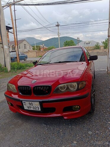 BMW 320 2003, 176,583 km - 2.2 l - Zaqatala
