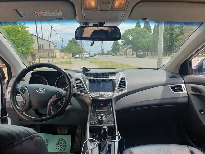 Hyundai Avante 2014, 212,000 km - 1.6 л - Gəncə