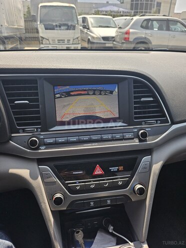 Hyundai Elantra 2017, 260,121 km - 2.0 л - Bakı