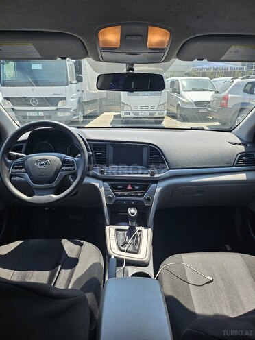 Hyundai Elantra 2017, 260,121 km - 2.0 л - Bakı