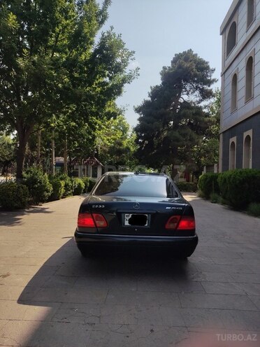 Mercedes E 200 1998, 343,544 km - 2.0 l - Bakı