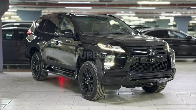 Mitsubishi Montero Sport-2