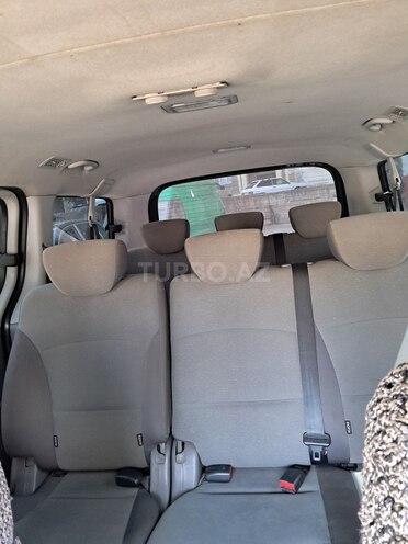 Hyundai H-1 2009, 330,548 km - 2.5 l - Bakı