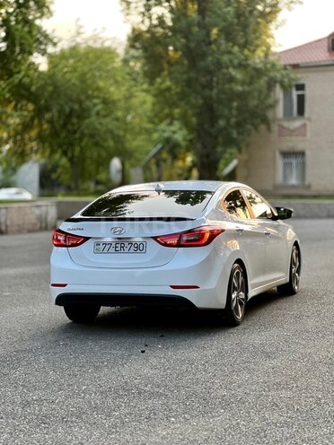 Hyundai Elantra 2014, 129,117 km - 1.8 l - İsmayıllı