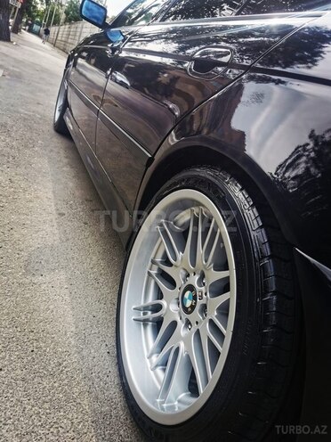 BMW 525 2001, 283,000 km - 2.5 l - Bakı