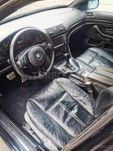 BMW 525 2001, 283,000 km - 2.5 l - Bakı