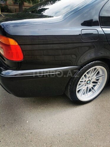 BMW 525 2001, 283,000 km - 2.5 l - Bakı
