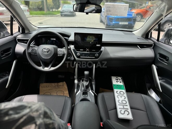 Toyota Corolla Cross 2025, 0 km - 2.0 л - Bakı