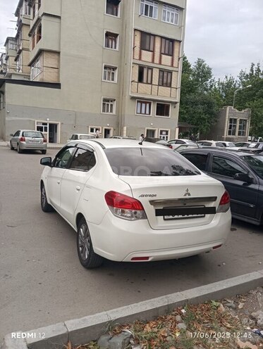 Mitsubishi Attrage 2015, 166,000 km - 1.2 l - Gəncə