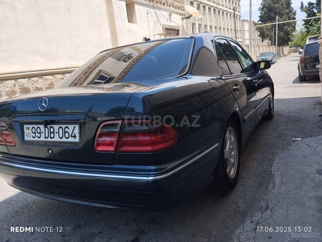 Mercedes E 270 2001, 310,012 km - 2.7 l - Bərdə