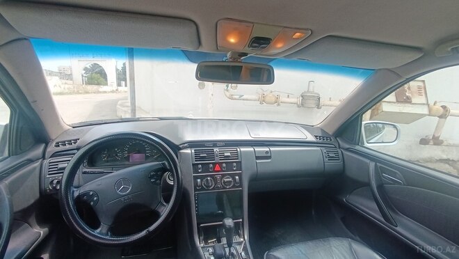Mercedes E 220 d 1999, 430,000 km - 2.2 l - Bakı