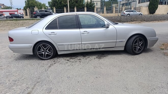Mercedes E 220 d 1999, 430,000 km - 2.2 l - Bakı