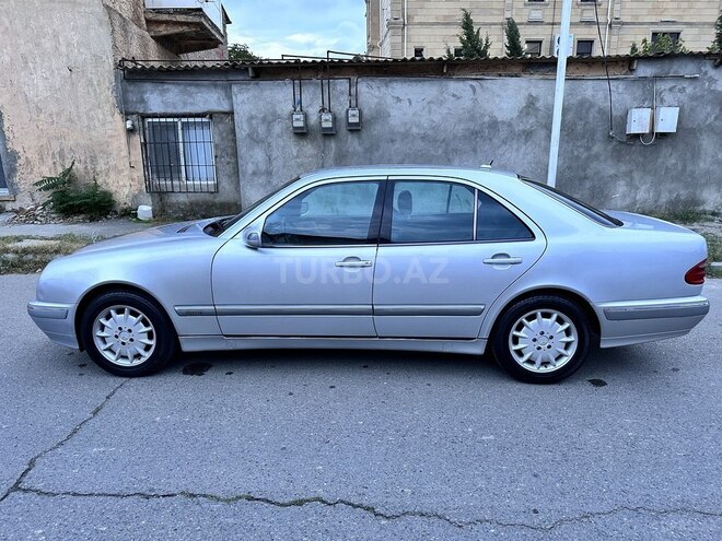 Mercedes E 280 1999, 326,000 km - 2.8 l - Bakı