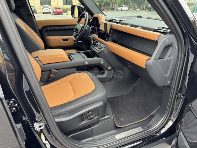 Land Rover Defender-14