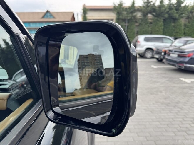 Land Rover Defender-15