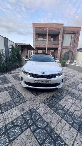 Kia K5-1