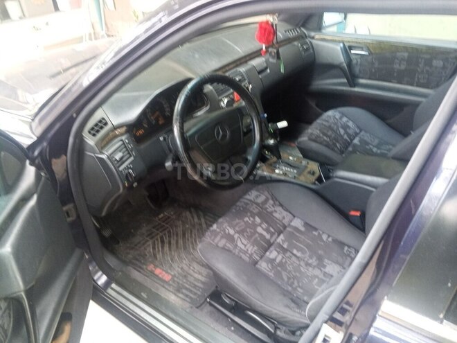 Mercedes E 220 1996, 350,000 km - 2.2 l - Şirvan