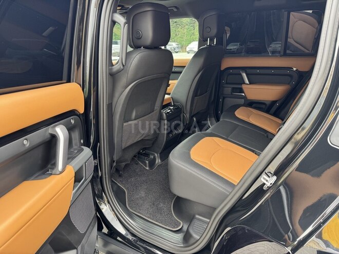 Land Rover Defender-19