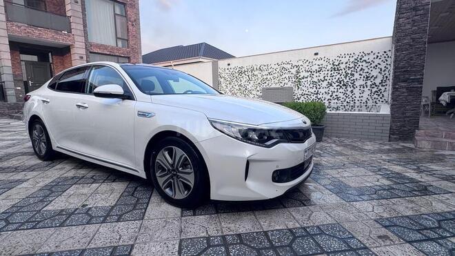 Kia K5-4