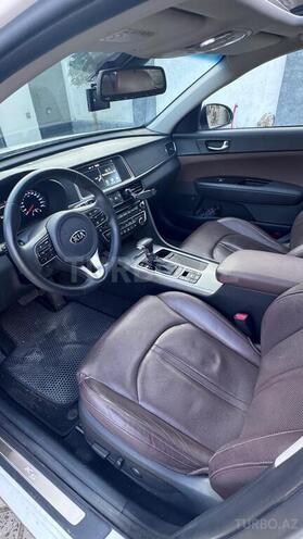 Kia K5-16