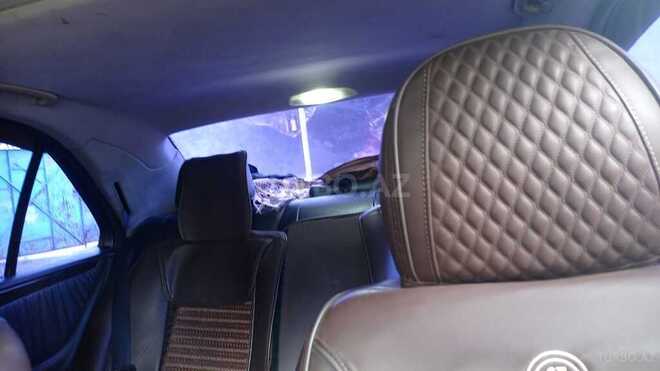 Mercedes E 220 d 2000, 431,000 km - 2.2 l - Tovuz