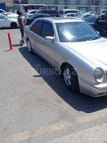 Mercedes E 220 d 2000, 431,000 km - 2.2 l - Tovuz