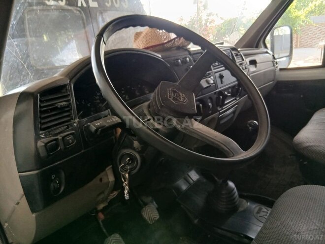 GAZ 330202-740 2003, 513,400 km - 2.5 l - Salyan