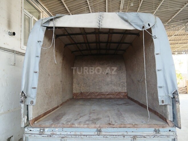 GAZ 330202-740 2003, 513,400 km - 2.5 l - Salyan