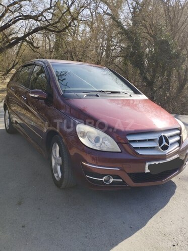Mercedes B 170 2007, 136,571 km - 1.7 л - Qax