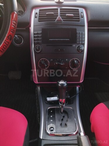 Mercedes B 170 2007, 136,571 km - 1.7 л - Qax