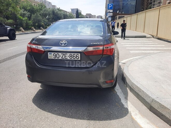 Toyota Corolla 2015, 215,400 km - 1.6 l - Bakı