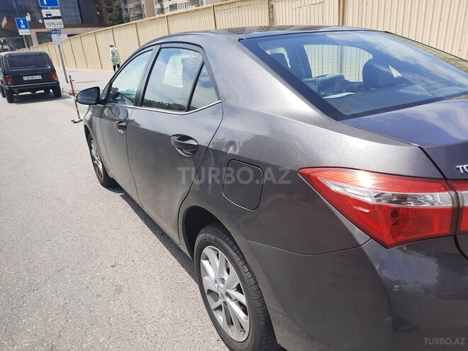 Toyota Corolla 2015, 215,400 km - 1.6 l - Bakı