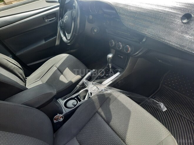 Toyota Corolla 2015, 215,400 km - 1.6 l - Bakı