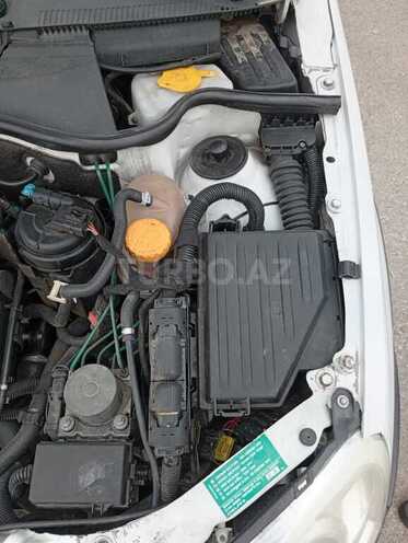 Opel Combo-10