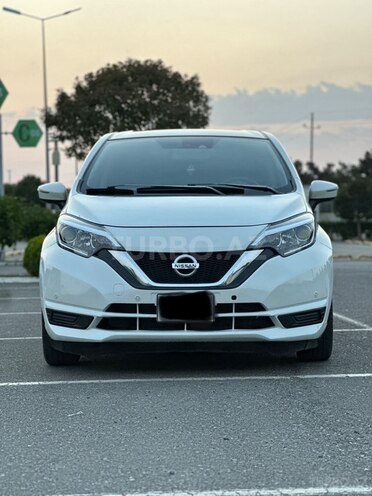 Nissan Note-1