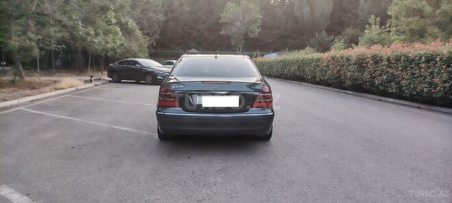 Mercedes E 270 2003, 535,000 km - 2.7 l - Bakı
