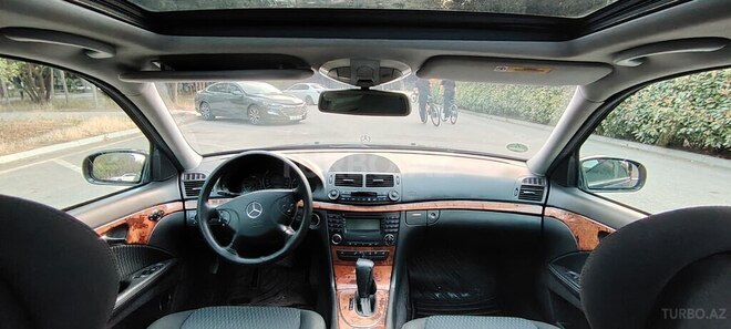 Mercedes E 270 2003, 535,000 km - 2.7 l - Bakı