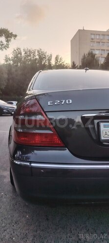 Mercedes E 270 2003, 535,000 km - 2.7 l - Bakı