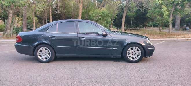 Mercedes E 270 2003, 535,000 km - 2.7 l - Bakı